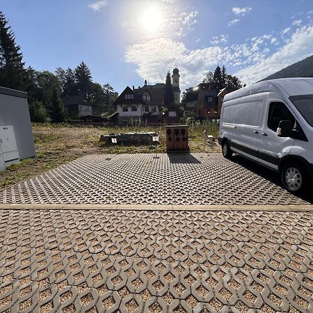 Luxusni Apartman Grand V Centru Harrachova Se Soukromou Mega Terasou, S Privatnim Parkovanim Zdarma, S Moznosti Dobijeni Wallbox Ev A Vyhledem Na Harrachovsky Kostelicek Exterior foto